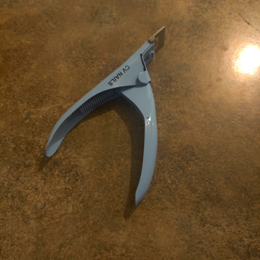 False Nail Cutter